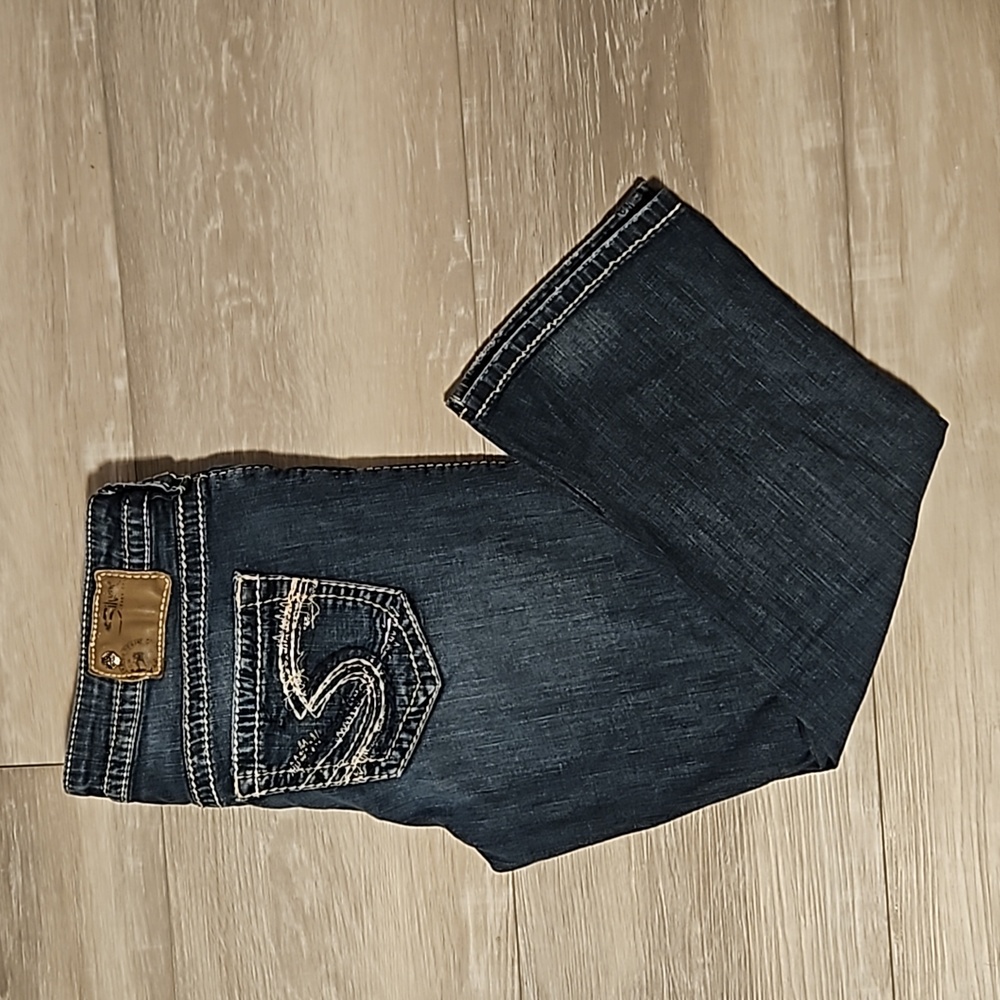 ☀️Silver Aiko Jean Capri in Medium Wash
